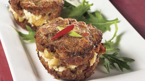 MINI-PAINS DE VIANDE AUX POMMES, AU FROMAGE DE CHÈVRE ET À L’ÉRABLE