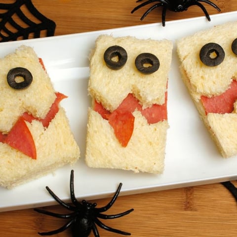 Mini Sandwichs Barjos D’Halloween au Saumon Fumé