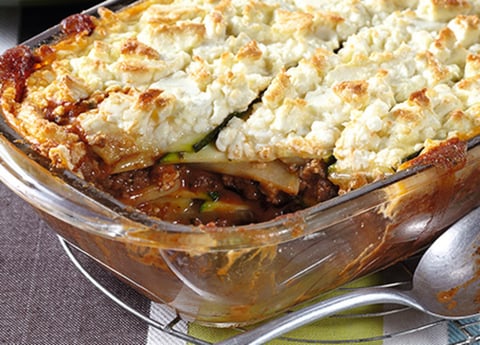 MOUSSAKA AUX COURGETTES ET À LA FETA