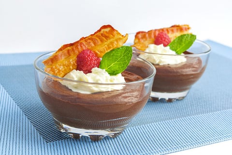 MOUSSE AU CHOCOLAT AU BACON
