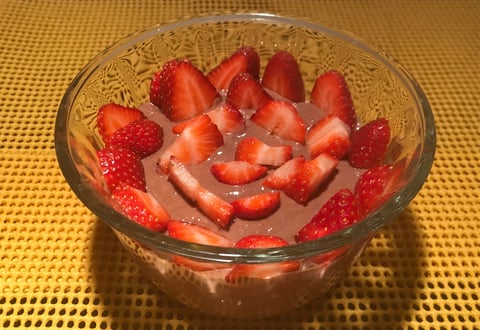 Mousse au Chocolat et Fraises