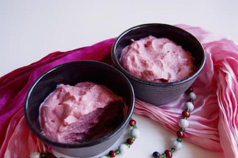Mousse de Betterave Épicée sur Lit de Sardine à L’huile D’olive Citronnée