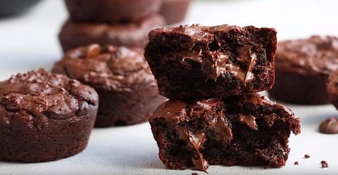 Muffins Double Chocolat, Compote de Pommes et Yogourt Grec
