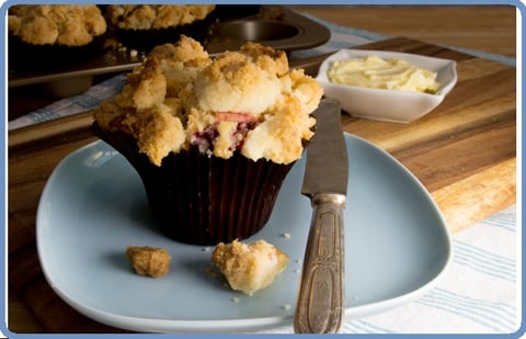 Muffins Streusel aux Fraises et Chocolat Blanc