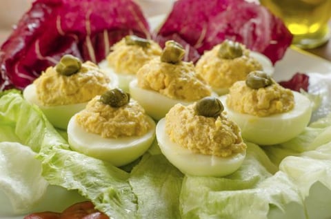 Oeufs Farcis à la Russe