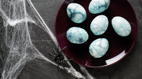 Œufs Toiles D’araignée pour l’Halloween