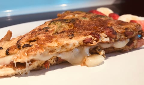 Omelette aux Légumes et Jambon Gratiné