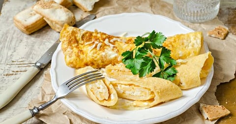 Omelette Roulée au Fromage