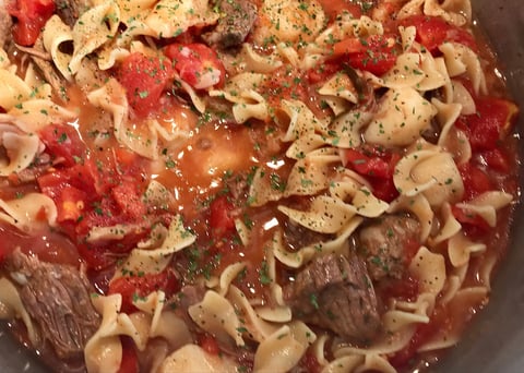 Pâtes au Bœuf et aux Tomates