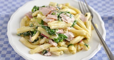 Pâtes aux Épinards et au Jambon