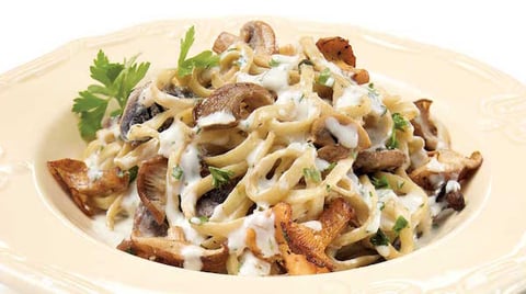 Pâtes Carbonara aux Champignons de Josée di Stasio