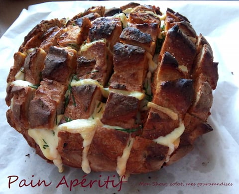 Pain Apéritif au Fromage Fondant et Dégoulinant
