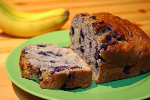 Pain aux Bananes et aux Bleuets Faible en Gras