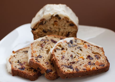 Pain Aux Dattes Et Aux Canneberges