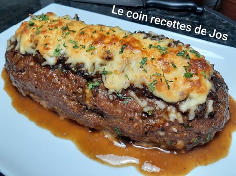 PAIN DE VIANDE FARCI SOUPE À L'OIGNON GRATINÉE
