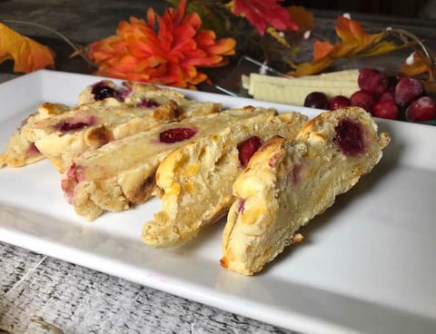 Pain Fromage et Canneberges