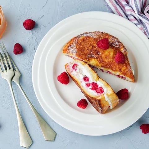 Pain Perdu Farci aux Framboises et à la Ricotta