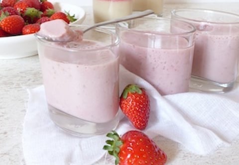 Pannacotta Légère de Fraises au Lait de Riz