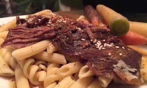 Pâte avec Boeuf dans sa Sauce