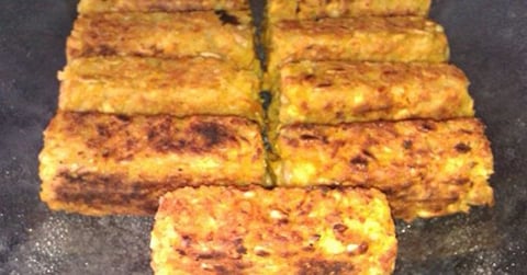 Pavés de Curry et Flocons de Riz avec Pois Chiches