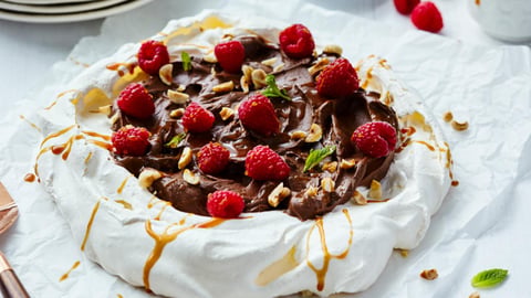 Pavlovas au Chocolat et à la Noisette du Chef Craig Flinn