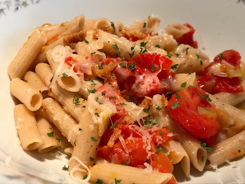 Pennes Sans Gluten à L'ail et Tomates