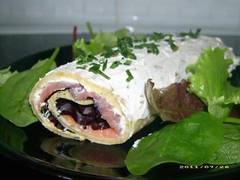 Petit Roulé au Saumon façon Buche de Noël