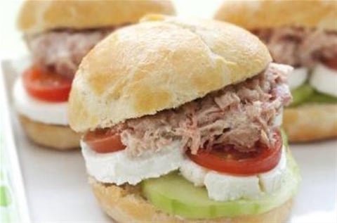 Petits Burgers au Concombre, Fromage et Rillettes de Jambon Bordeau Chesnel