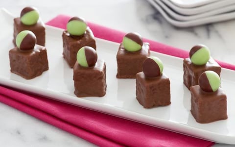 Petits Fours à la Mmmenthe AERO