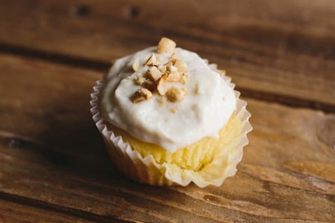 Petits Gâteaux Éclair au Beurre D'arachide et à la Banane