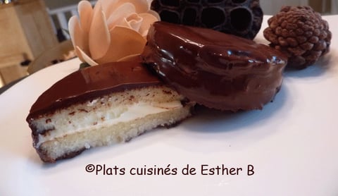 Petits Gâteaux May West