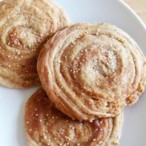 Petits Pains Arméniens Sucrés au Tahin (Tahinov hatz)
