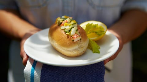 Petits Pains Fourrés au Homard et aux Oeufs