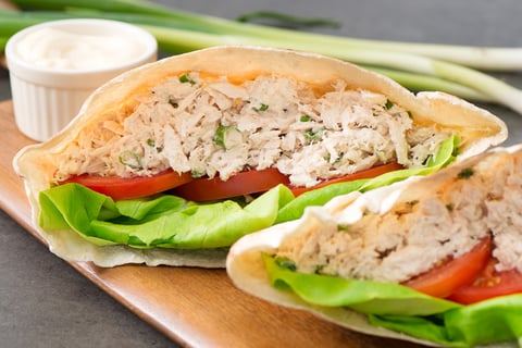 Pita à la Salade de Thon à la Mayonnaise SERIOUSLY GOOD