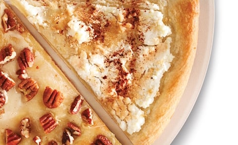 PIZZA AU SUCRE D’ÉRABLE ET À LA CANNELLE