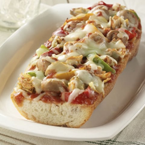 Pizza aux Légumes sur Pain Croûté