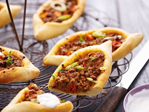Pizzas Turques au Boeuf Épicé
