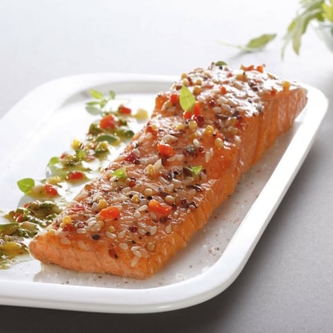 Plat de Pavé de Saumon au Beurre D’épices Douces (Menu St-Valentin)