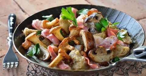 Poêlée de Champignons, Lardons et Fromage de Chèvre