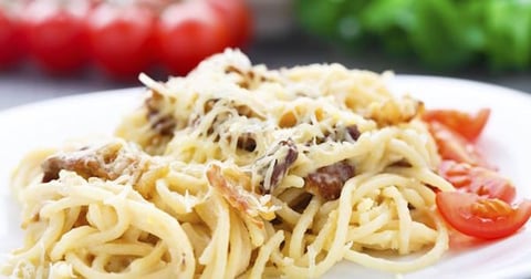 Poêlée de Spaghettis Bacon et Graines de Courge Grillées