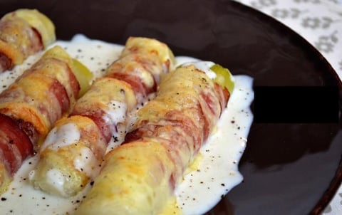 Poireaux Gratinés au Lard Fumé et Fromage à Raclette