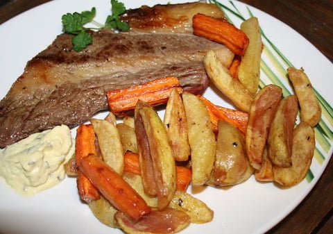 Poitrine de de Boeuf à la Plancha et Frites de Légumes