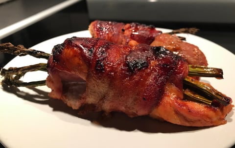 Poitrines de Poulet Farci Enrobé de Bacon