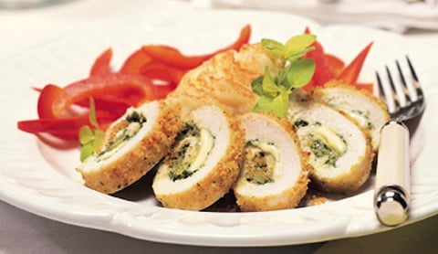 Poitrines de Poulet Farcies, Sauce à la Moutarde