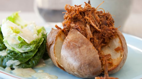 Pomme de Terre au Four au Porc Effiloché D’Épicure