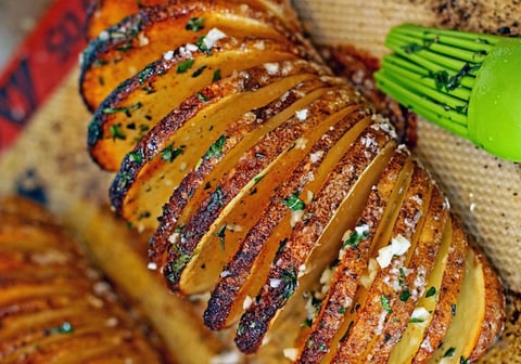 Pommes de terre à la suédoise (Hasselback potatoes)