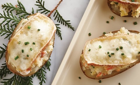 POMMES DE TERRE FARCIES AU FROMAGE ET À L’ÉRABLE