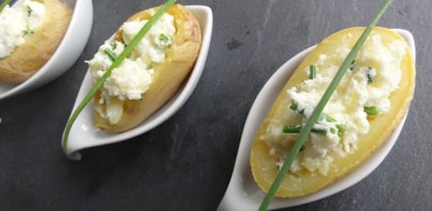 Pommes de Terre Farcies au Fromage Frais et Ciboulette