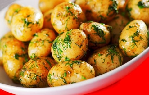 Pommes de Terre Rattes Sautées à L'ail, Laurier et Thym