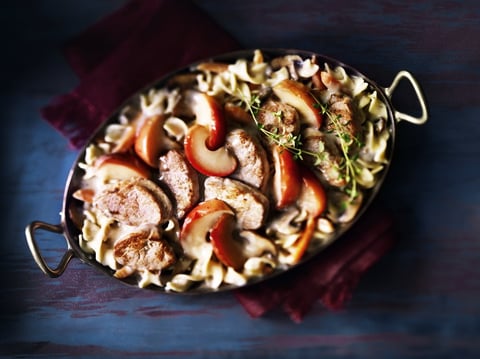 Porc et Pommes de la Récolte Cuits au Four